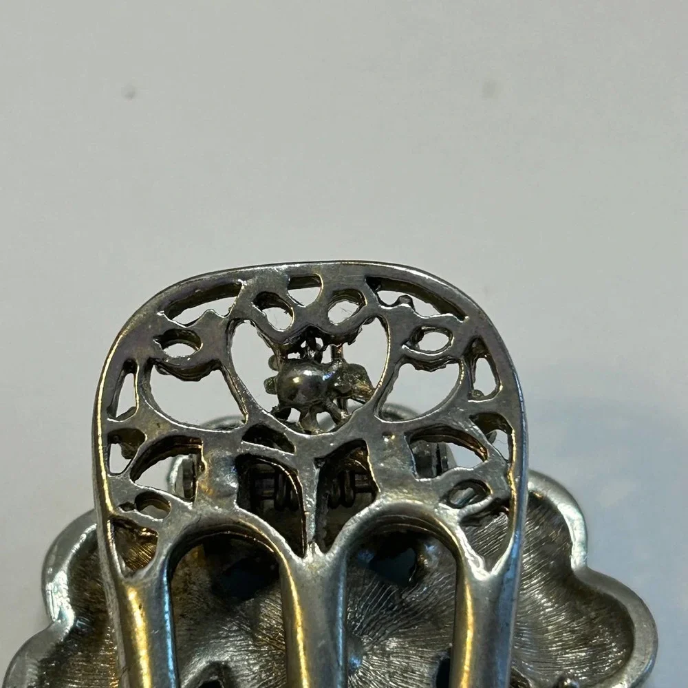 Blue Rhinestone Flower Claw‎ Clip